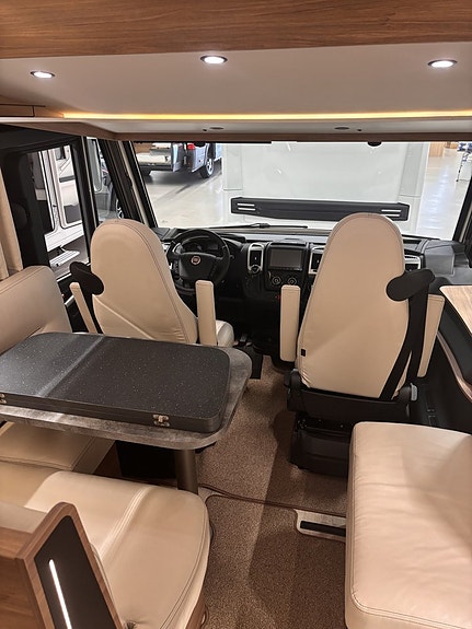 Pilote G740C 3 of 14