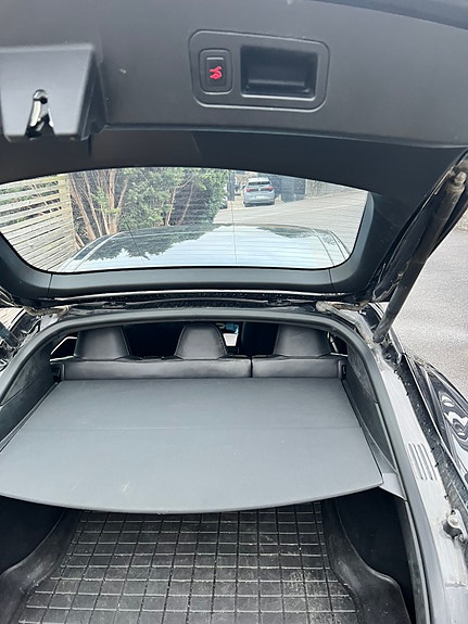 Tesla Model S 7 of 14