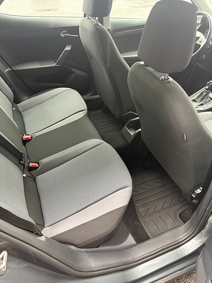 Seat Arona 7 of 7