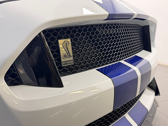 Ford Mustang 12 of 22