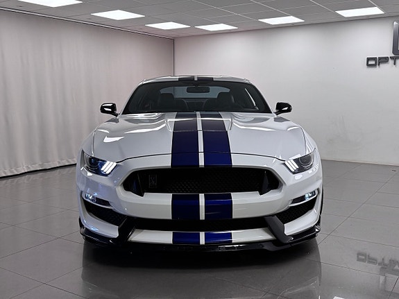 Ford Mustang 8 of 22