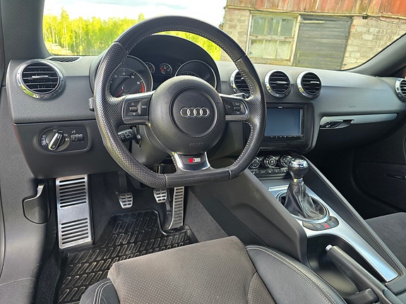 Audi TT 4 of 5