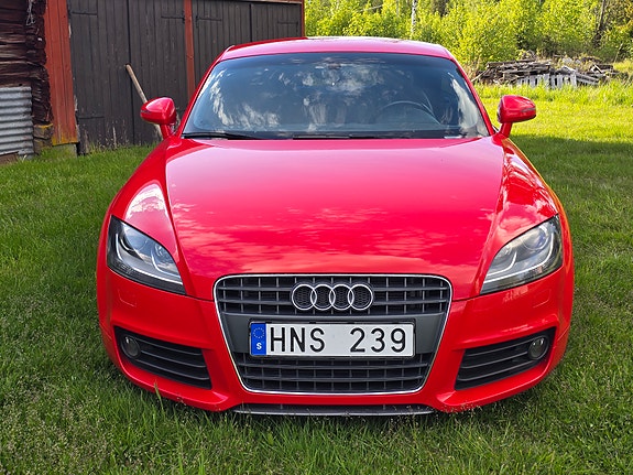 Audi TT 2 of 5