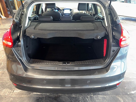 Ford Focus 12 of 20