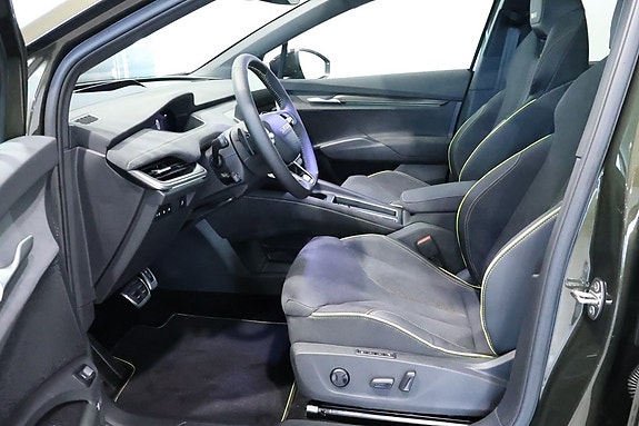 Skoda Enyaq Coupe RS 8 of 26