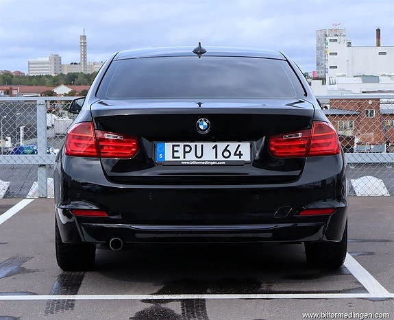 BMW 318 15 of 18