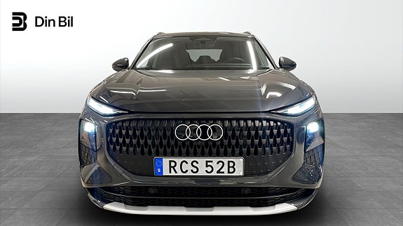 Audi Q3 4 of 14