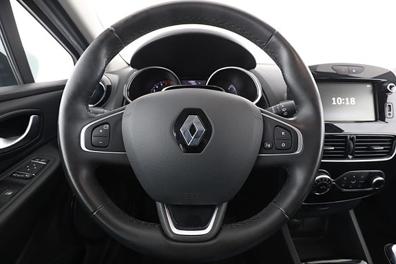 Renault Clio 19 of 30