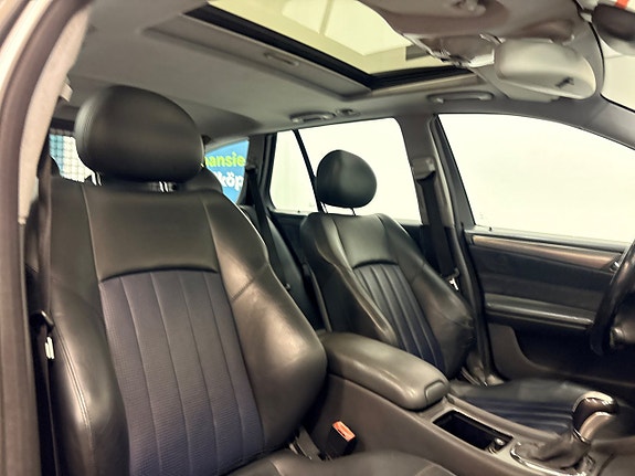 Mercedes-Benz C32 22 of 30