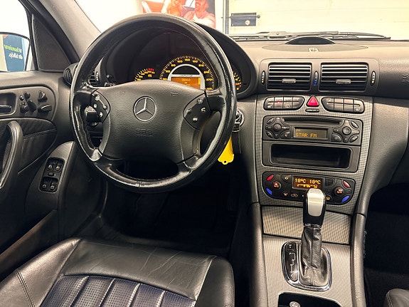Mercedes-Benz C32 30 of 30