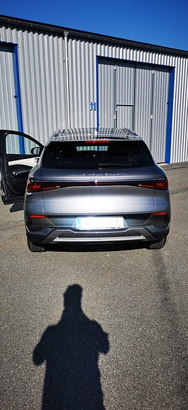 BYD Atto 3 2 of 6