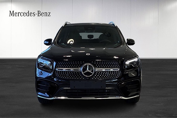 Mercedes-Benz GLB220 d 9 of 14