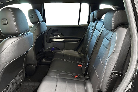 Mercedes-Benz GLB220 d 11 of 14
