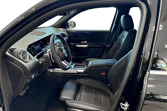 Mercedes-Benz GLB220 d 8 of 14