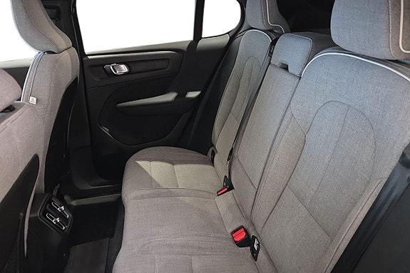 Volvo C40 14 of 23