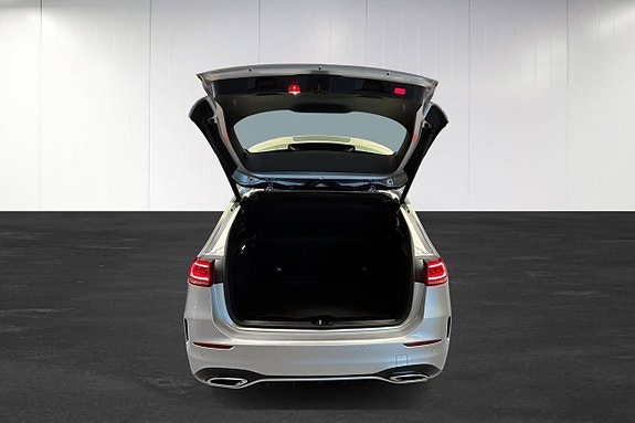 Mercedes-Benz B200 d 23 of 23