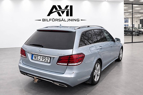 Mercedes-Benz E250 4 of 10