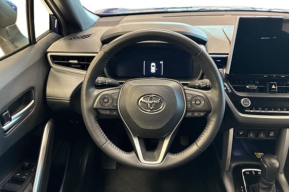 Toyota Corolla Cross 9 of 18