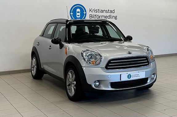 MINI Countryman Cooper D 7 of 12