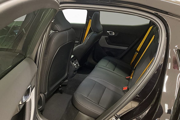 Polestar 2 12 of 17