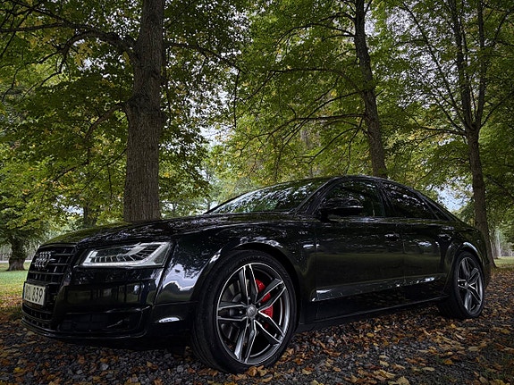 Audi A8 9 of 20