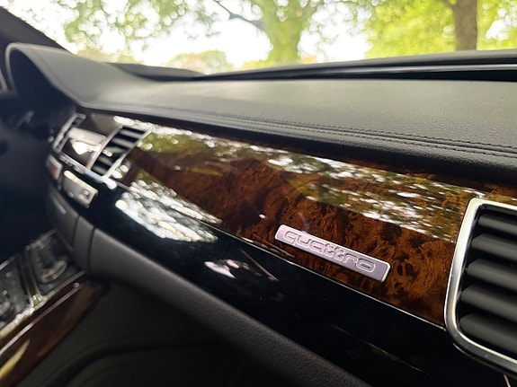 Audi A8 13 of 20