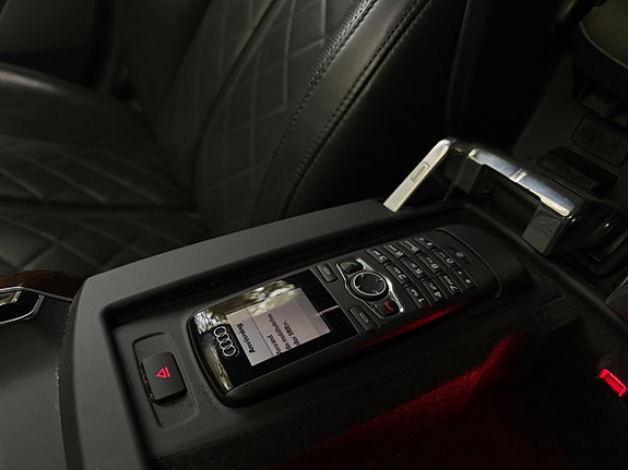 Audi A8 18 of 20