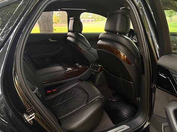 Audi A8 15 of 20