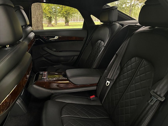 Audi A8 17 of 20