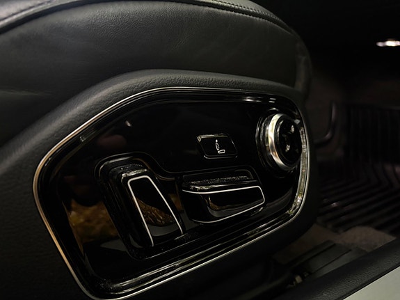 Audi A8 11 of 20