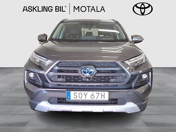 Toyota RAV4 6 of 11