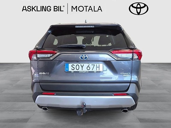 Toyota RAV4 5 of 11