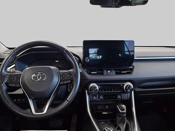 Toyota RAV4 9 of 11