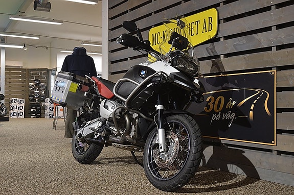 BMW R1200GSA 2 of 6