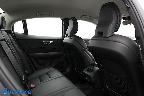 Volvo S60 28 of 29