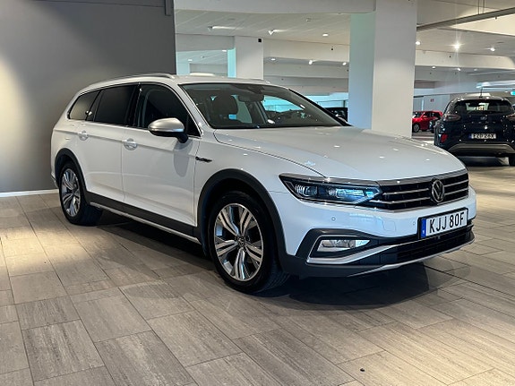 Volkswagen Passat Alltrack 4 of 21