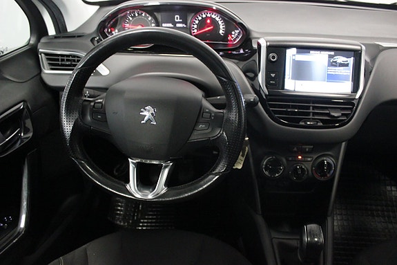Peugeot 208 13 of 23