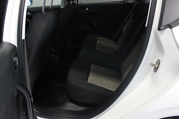 Peugeot 208 10 of 23