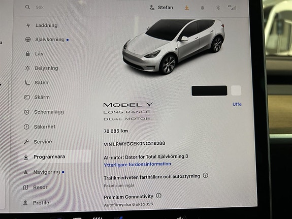 Tesla Model Y 25 of 27