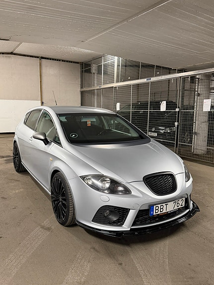 Seat Leon 2 of 8