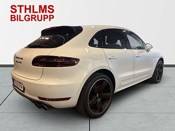 Porsche Macan GTS 4 of 28