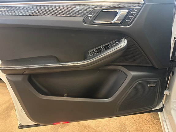 Porsche Macan GTS 26 of 28