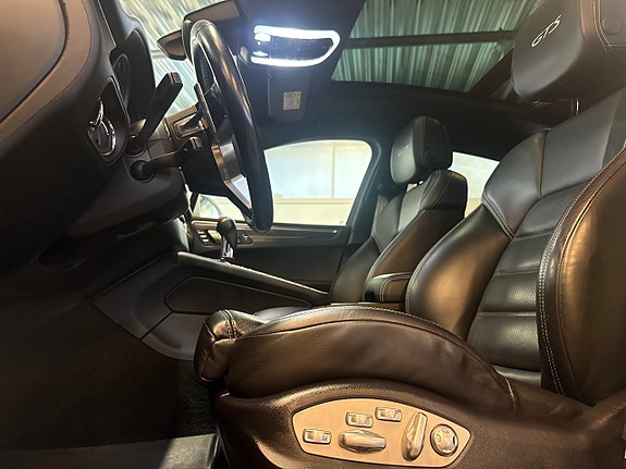 Porsche Macan GTS 28 of 28