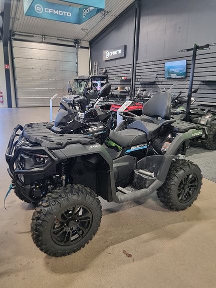 CFMOTO 850 Touring Black Edition