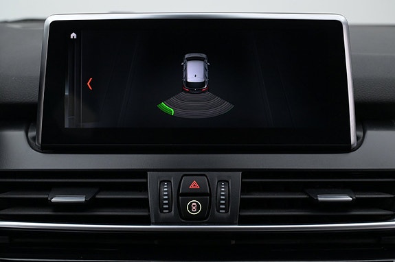 BMW 225xe 15 of 27
