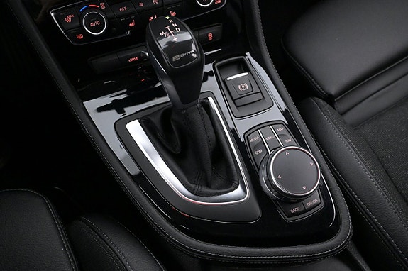 BMW 225xe 24 of 27