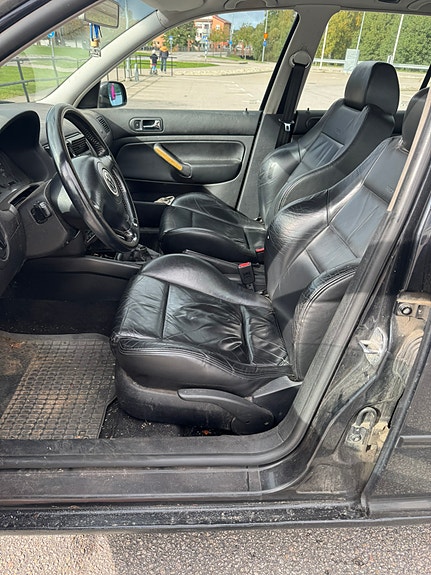 Volkswagen Golf IV 3 of 3