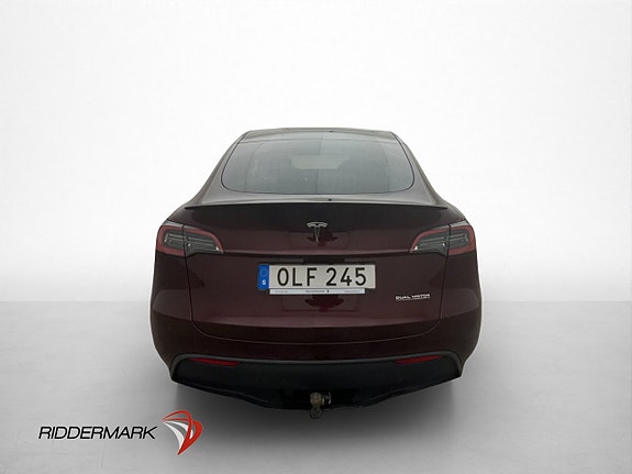 Tesla Model Y 8 of 30