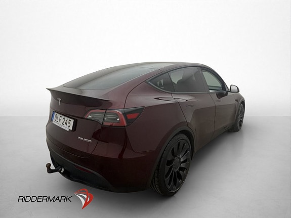 Tesla Model Y 9 of 30