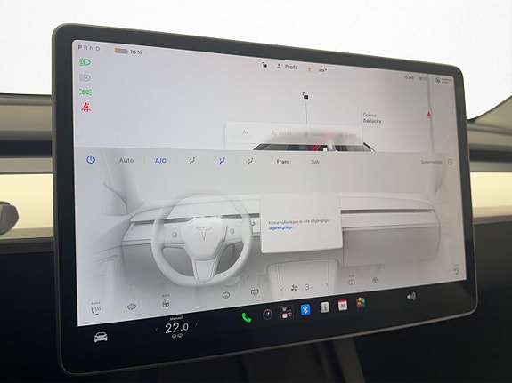 Tesla Model Y 28 of 30